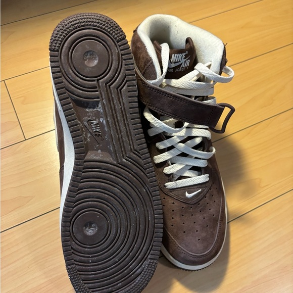 Nike shoes - Picture 6 of 6